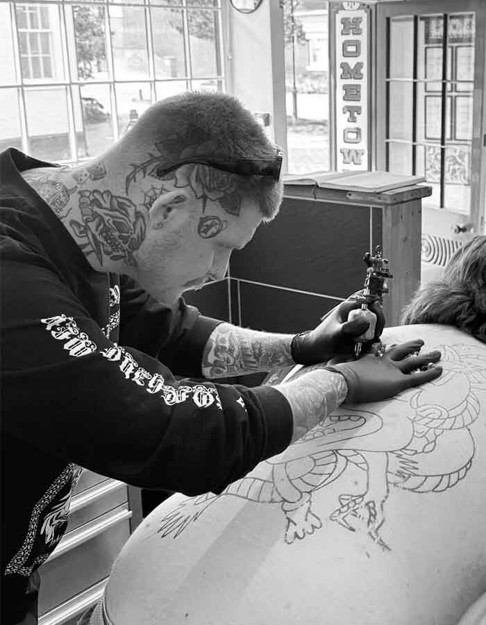 Finn Guthrie Tattoo artists Download Festival